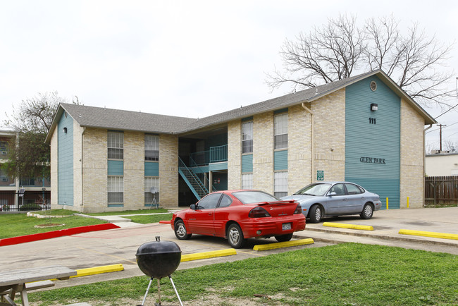 Glen Park Apartments in San Antonio, TX - Building Photo - Building Photo