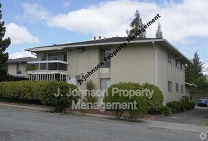 136 Blue Ridge Dr in Martinez, CA - Building Photo