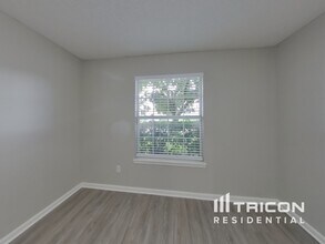 11517 Rolling River Blvd in Jacksonville, FL - Foto de edificio - Building Photo