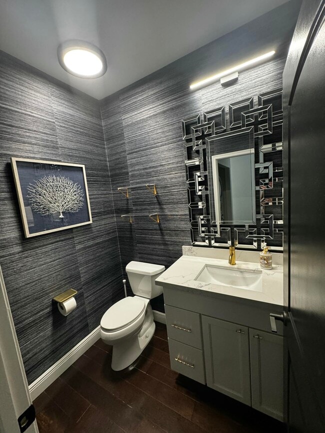 property at 10530 Lake Vista Cir