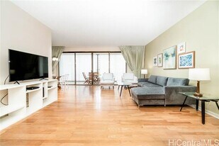 4999 Kahala Ave in Honolulu, HI - Building Photo