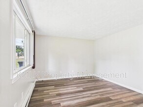 1837 Faye Rd in Akron, OH - Building Photo - Building Photo