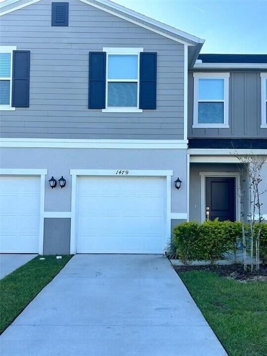 1479 Mirabella Cir in Davenport, FL - Building Photo