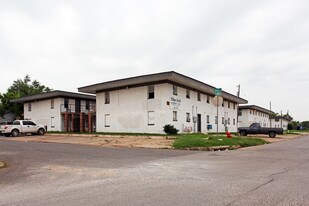 Village South Apartment Hotel