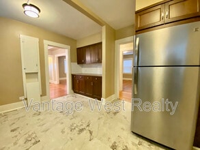 1826 Marshall St in Kelowna, BC - Building Photo - Building Photo