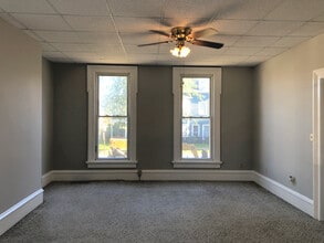 101 W 5th St in Muscatine, IA - Building Photo - Building Photo