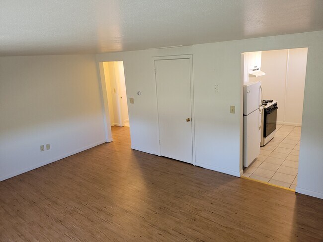 1151 County Road 250 N in Deer Creek, IL - Building Photo - Building Photo