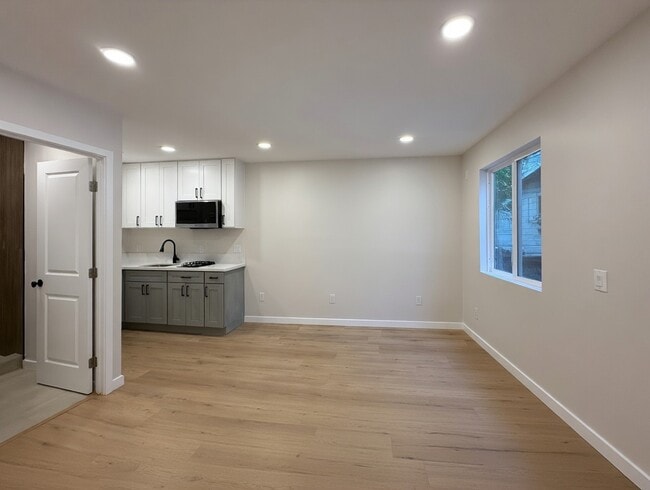 property at 272 Coralwood Ct