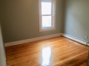 90 Rosedale St, Unit #2 in Providence, RI - Building Photo - Building Photo