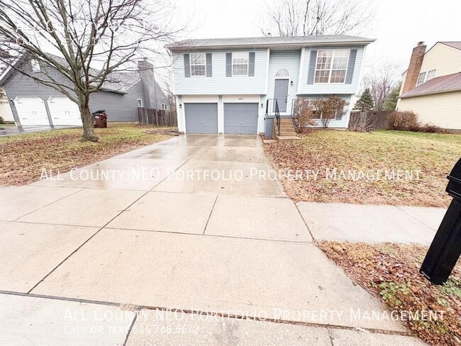 property at 522 Warwick Ln