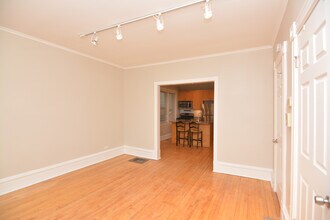 2528 W Charleston St in Chicago, IL - Foto de edificio - Building Photo