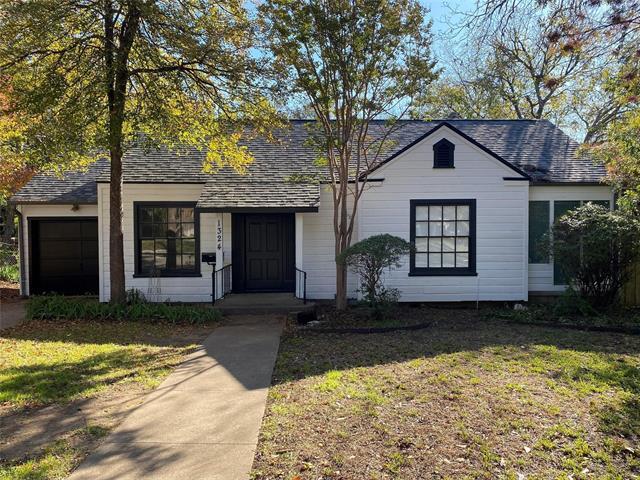 1324 Smilax Ave in Fort Worth, TX - Building Photo
