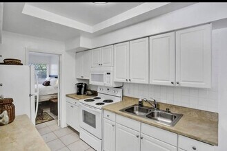 820 NE 16th Ave in Fort Lauderdale, FL - Building Photo - Building Photo