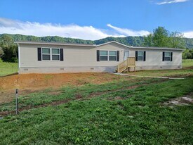 519 Dalton Rd in Thorn Hill, TN - Building Photo