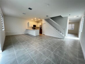 709 SE 13th St Cir in Homestead, FL - Building Photo - Building Photo