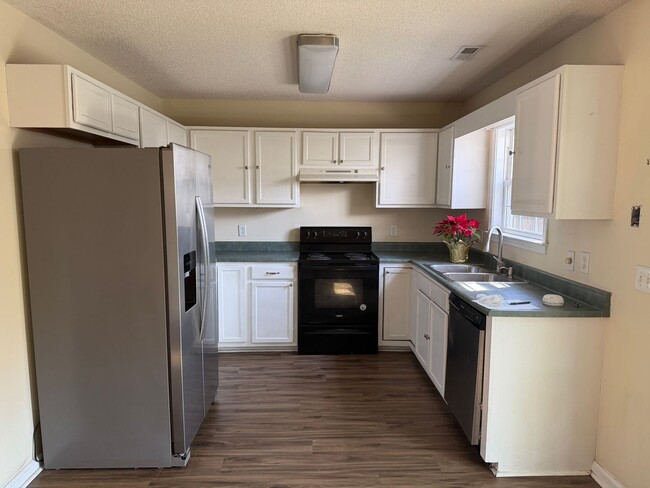 7390 Crystal Stone Ct in Leland, NC - Building Photo - Building Photo