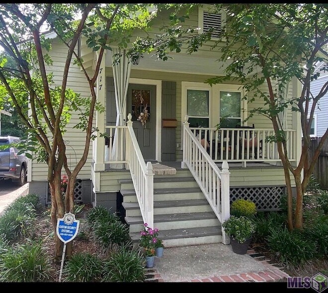 717 Acadia St in Baton Rouge, LA - Building Photo