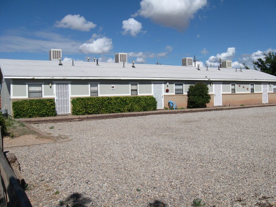 2310 Collins Ave in Alamogordo, NM - Building Photo