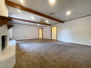 9515 Stony Point Dr in Waco, TX - Building Photo - Building Photo