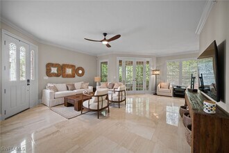 261 Colonade Cir in Naples, FL - Building Photo - Building Photo