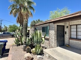 1234 N Dodge Blvd in Tucson, AZ - Building Photo