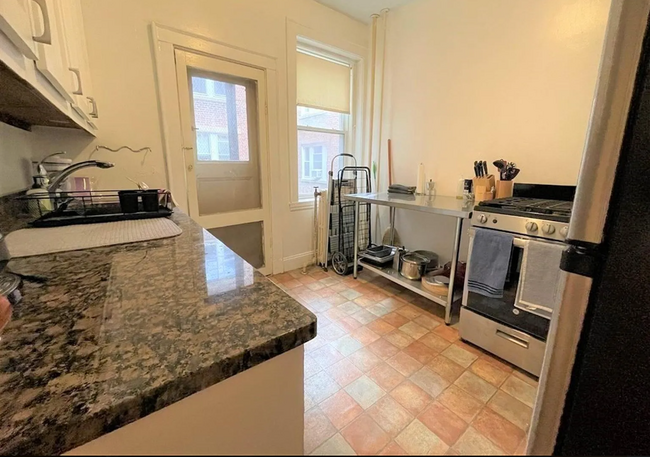 71 Martin St, Unit 3 in Cambridge, MA - Building Photo - Building Photo
