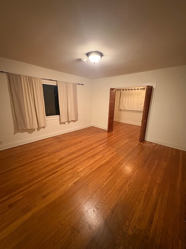 674 Echo Park Ave, Unit 674 in Los Angeles, CA - Foto de edificio - Building Photo