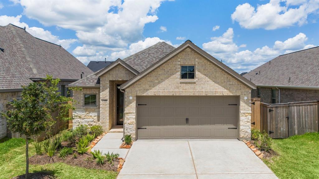 27106 Cutleaf Daisy Ct in Hockley, TX - Building Photo
