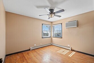 2124 N Harlem Ave in Elmwood Park, IL - Building Photo - Building Photo