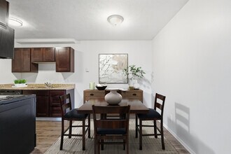 Mears Place Apartments in Cincinnati, OH - Building Photo - Building Photo