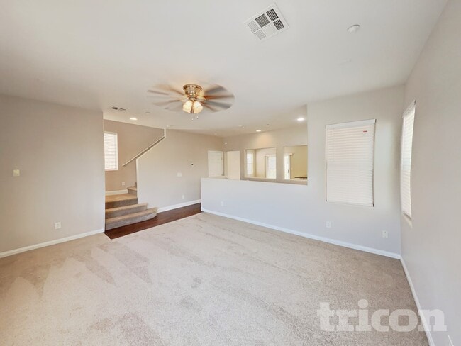 6639 Weeping Pine St in Las Vegas, NV - Foto de edificio - Building Photo