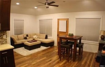 686 Atchison St in Pasadena, CA - Foto de edificio - Building Photo