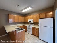 51 Courtyard Way photo'