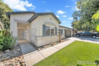 7015 Firebaugh St in Bakersfield, CA - Building Photo - Building Photo