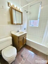 11 Scottfield Rd in Boston, MA - Foto de edificio - Building Photo