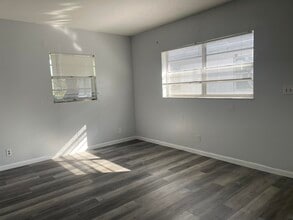 105 SW 5th Ave in Boynton Beach, FL - Building Photo - Building Photo