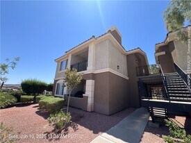 2900 Sunridge Heights Pkwy in Henderson, NV - Building Photo