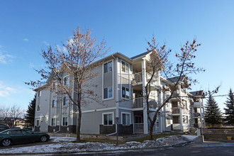 Valleyview Park Place in Calgary, AB - Building Photo - Building Photo