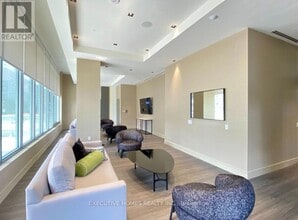 25 Holly St in Toronto, ON - Building Photo - Building Photo