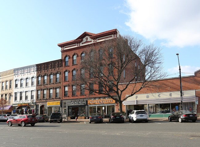 177 Main St