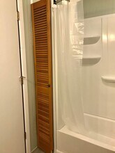 826 Jonathan Run Rd in Parsons, WV - Foto de edificio - Building Photo