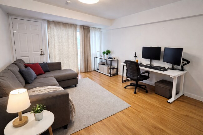 21 Symphony Rd, Unit 9