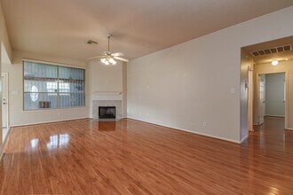 13735 Branford Greens Dr in Houston, TX - Building Photo - Building Photo