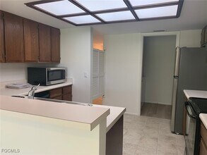 4150 Belair Ln in Naples, FL - Building Photo - Building Photo