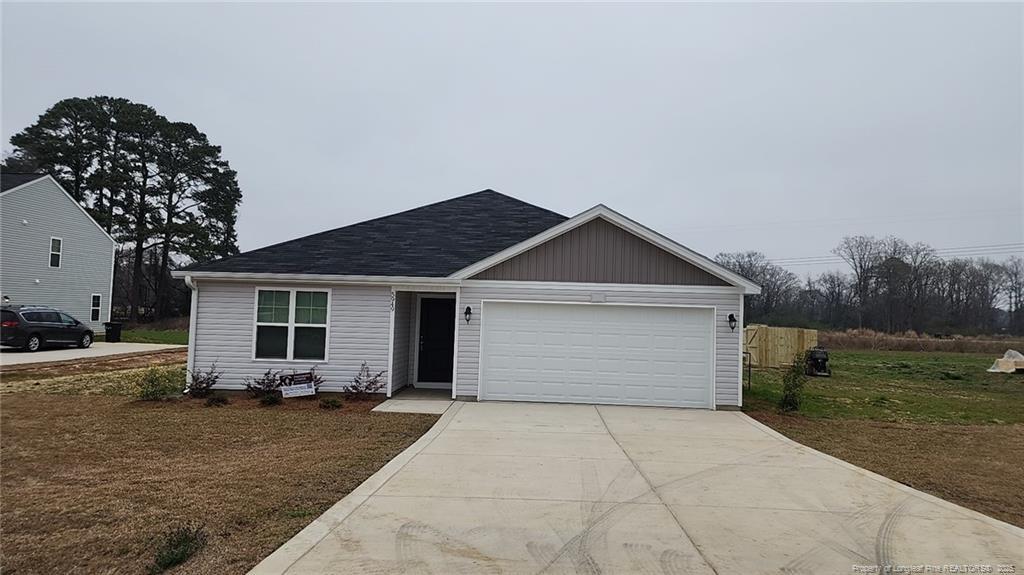 5949 Gator Wy in Hope Mills, NC - Building Photo