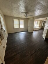 1711 W Oak St in Denton, TX - Building Photo - Building Photo