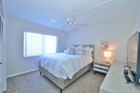 4084 Northlight Dr in Naples, FL - Foto de edificio - Building Photo