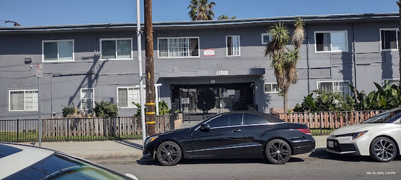 14800 Chadron Ave in Gardena, CA - Foto de edificio