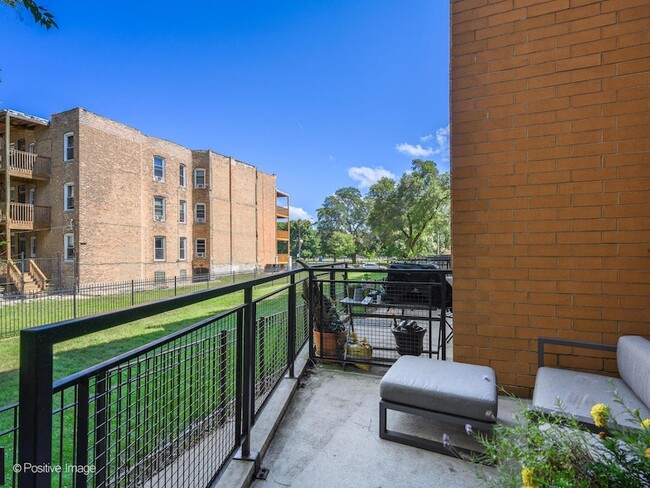 5210 S King Dr in Chicago, IL - Building Photo - Building Photo