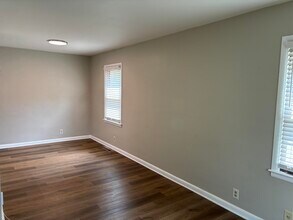 817 Della Dr in Lexington, KY - Building Photo - Building Photo